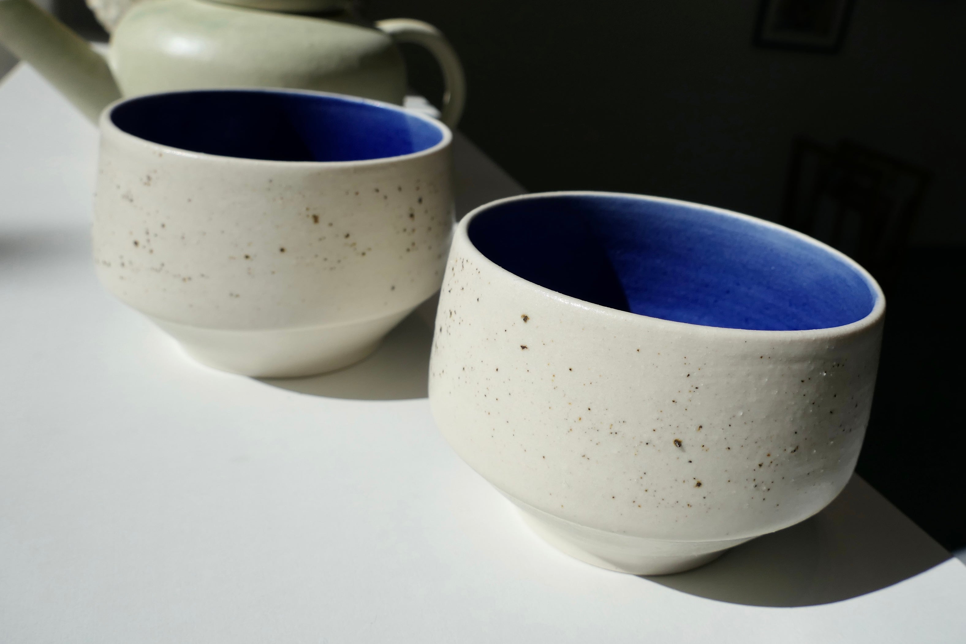 Ultramarine cup