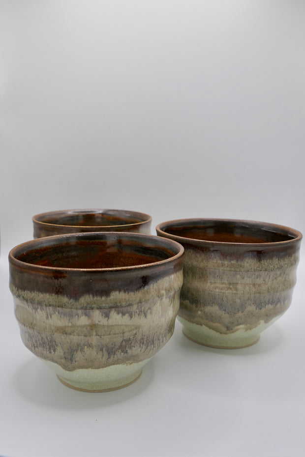 Wavy brown cup