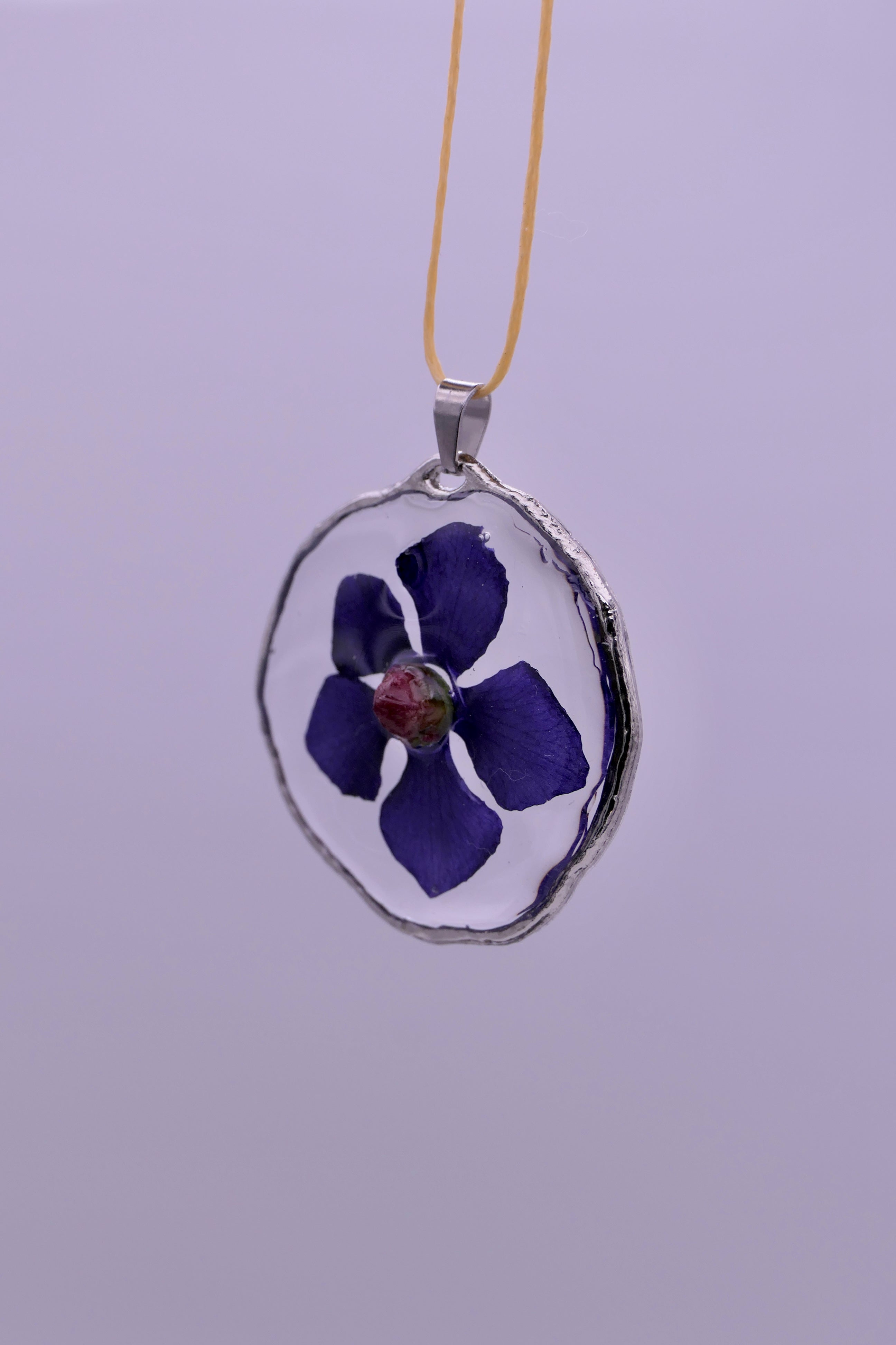 March violet Pendant