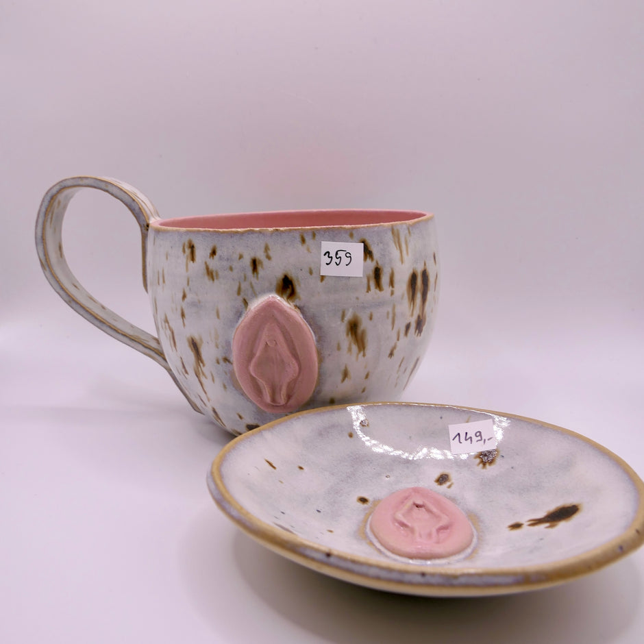 Vulva | Cup