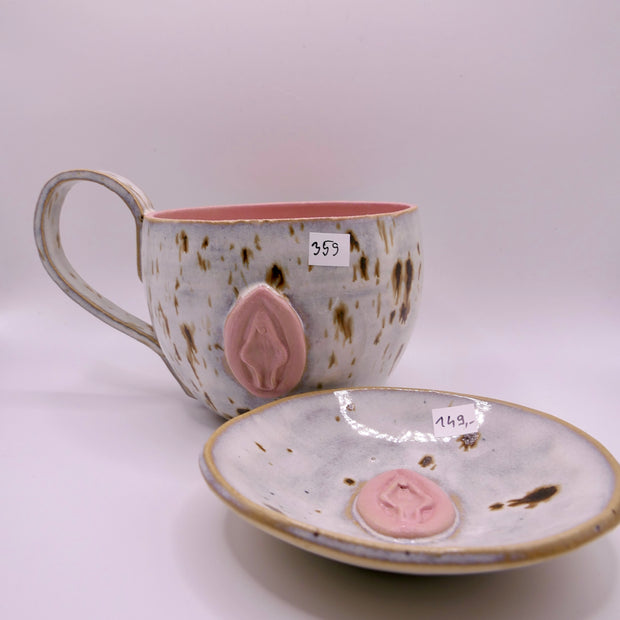 Vulva | Cup