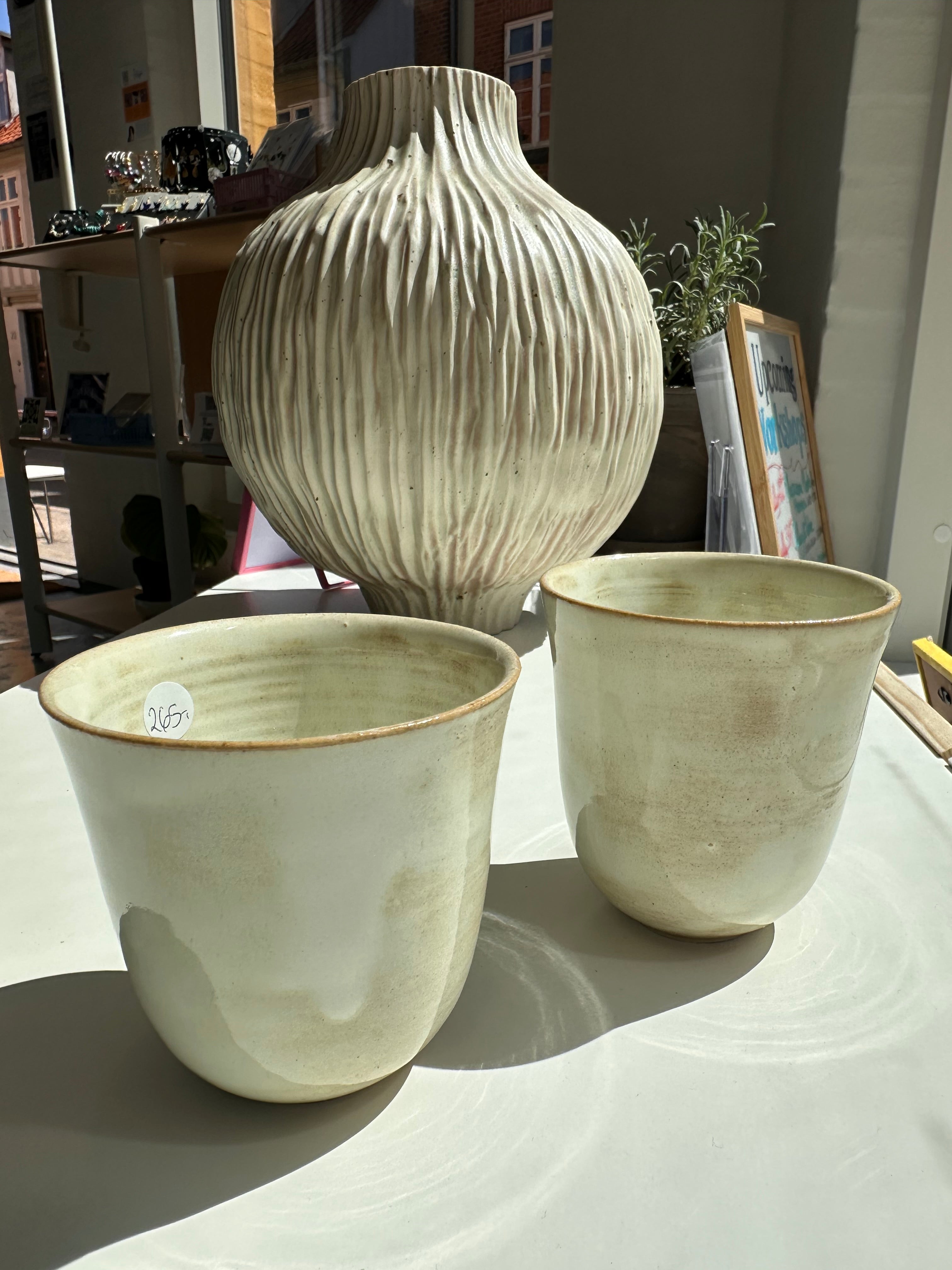 Light yellow cups