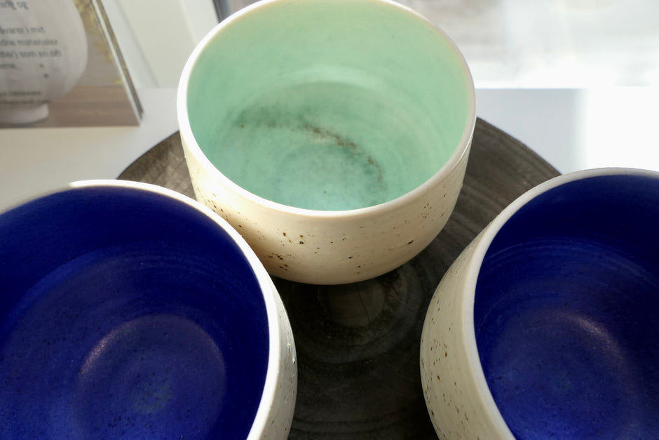 Ultramarine cup