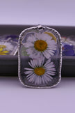 White daisies pendants