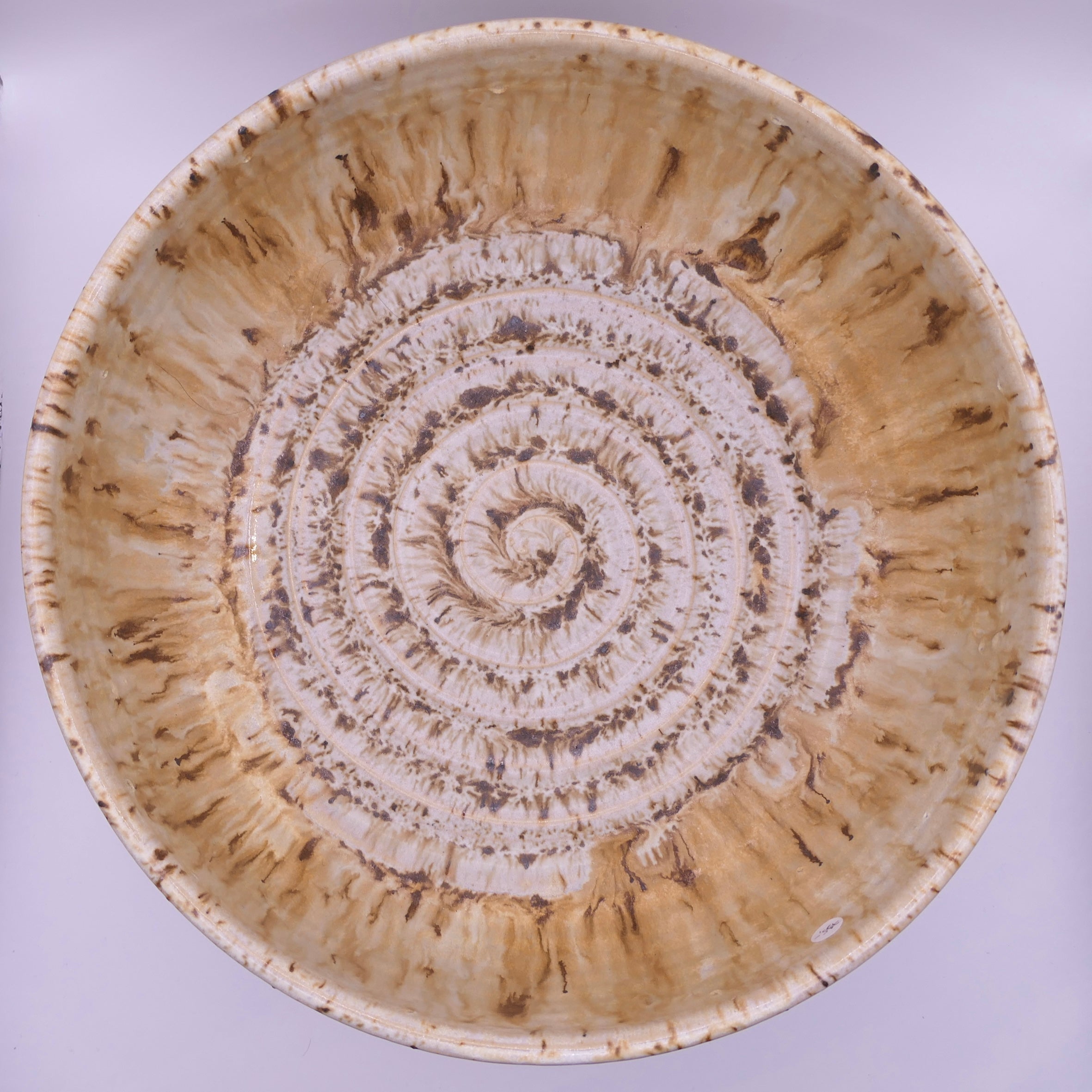 Spiral bowl