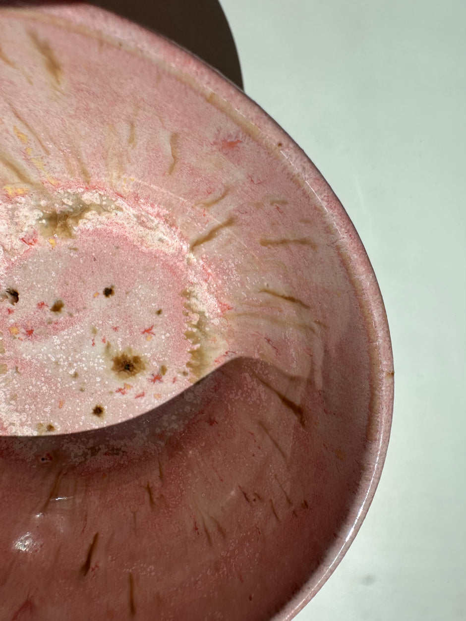 Pink standing bowl