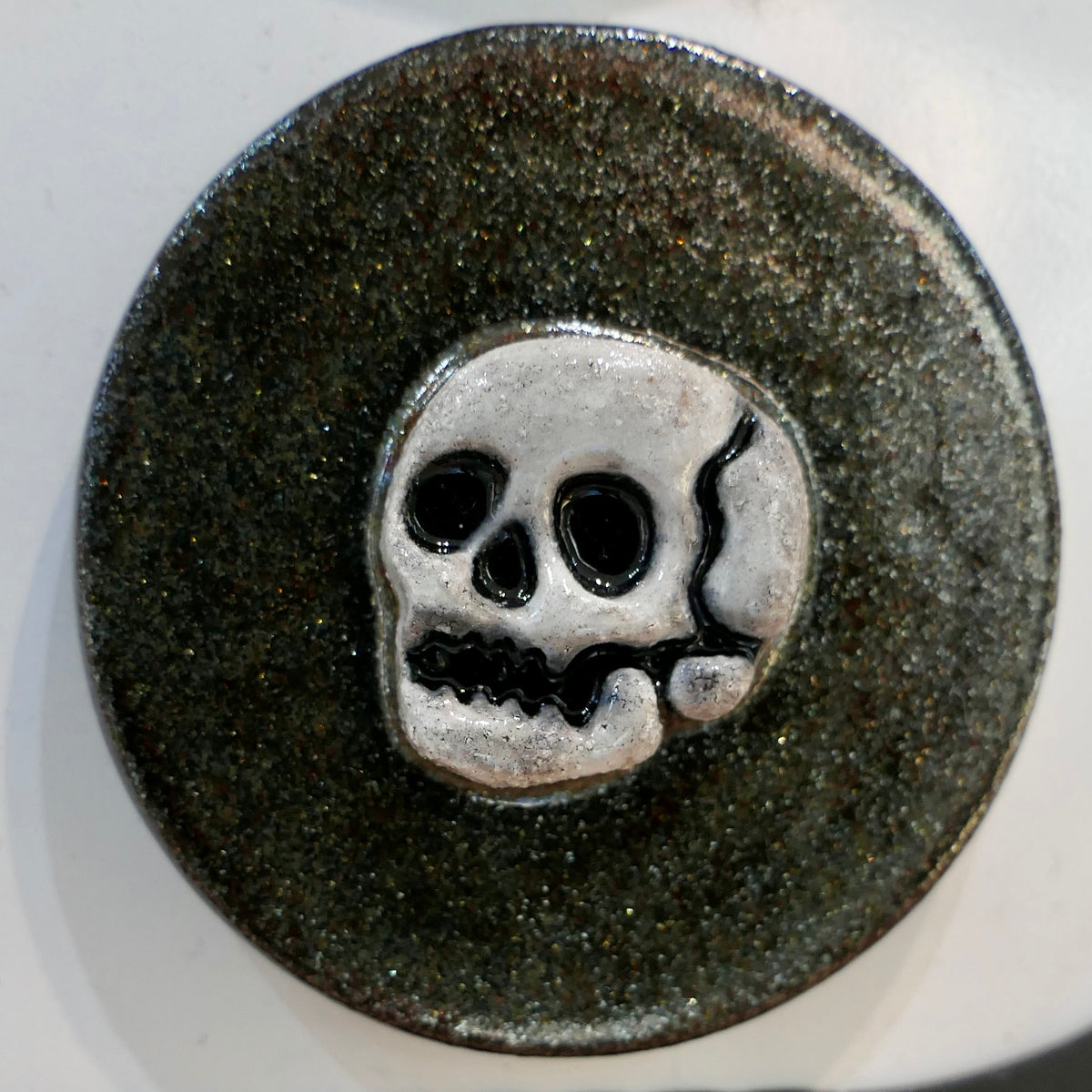 Dark | Magnet