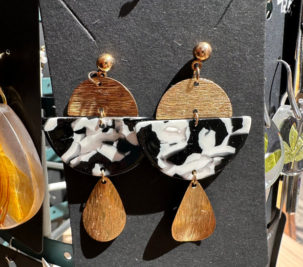 Leaf-shaped Earrings