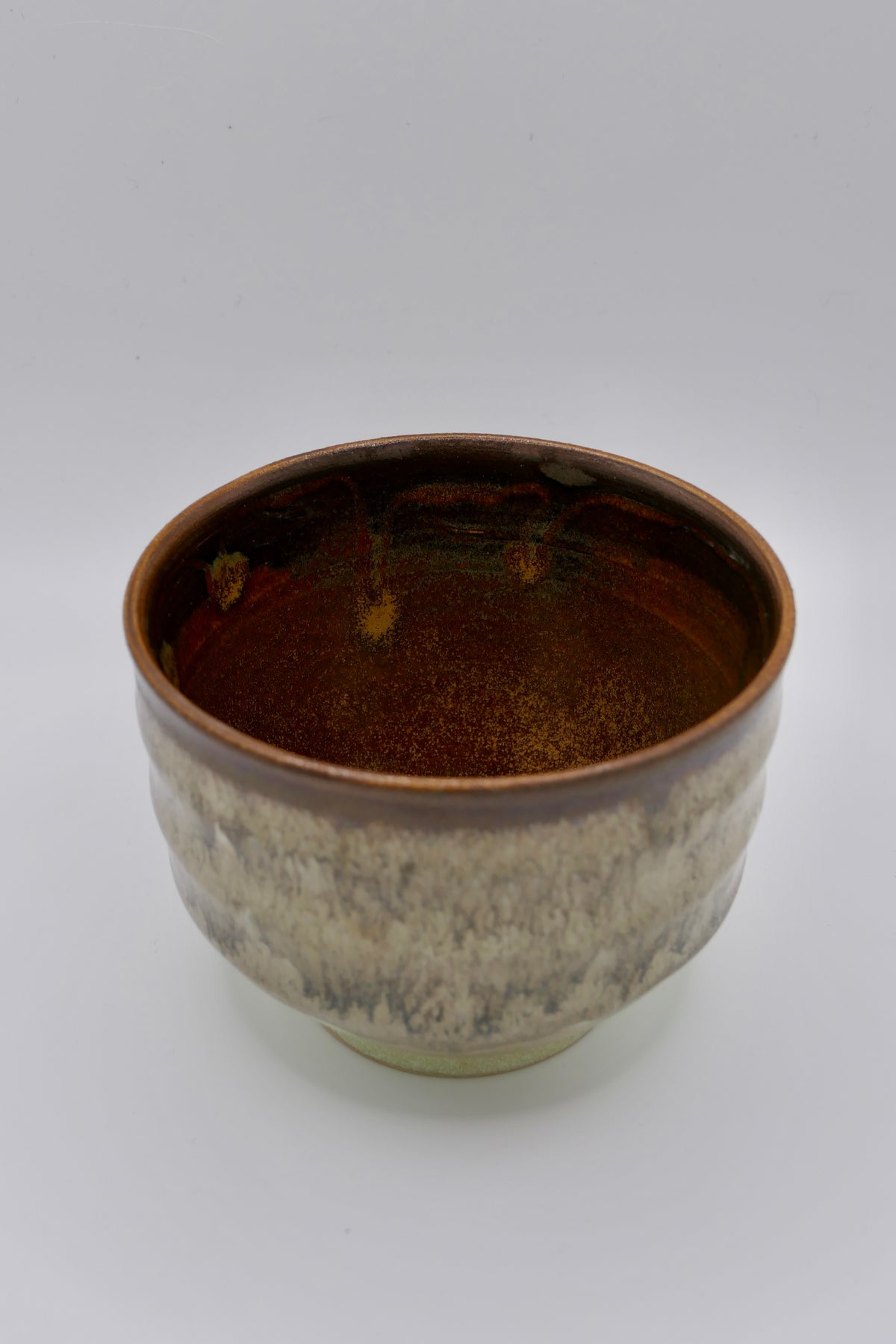 Wavy brown cup