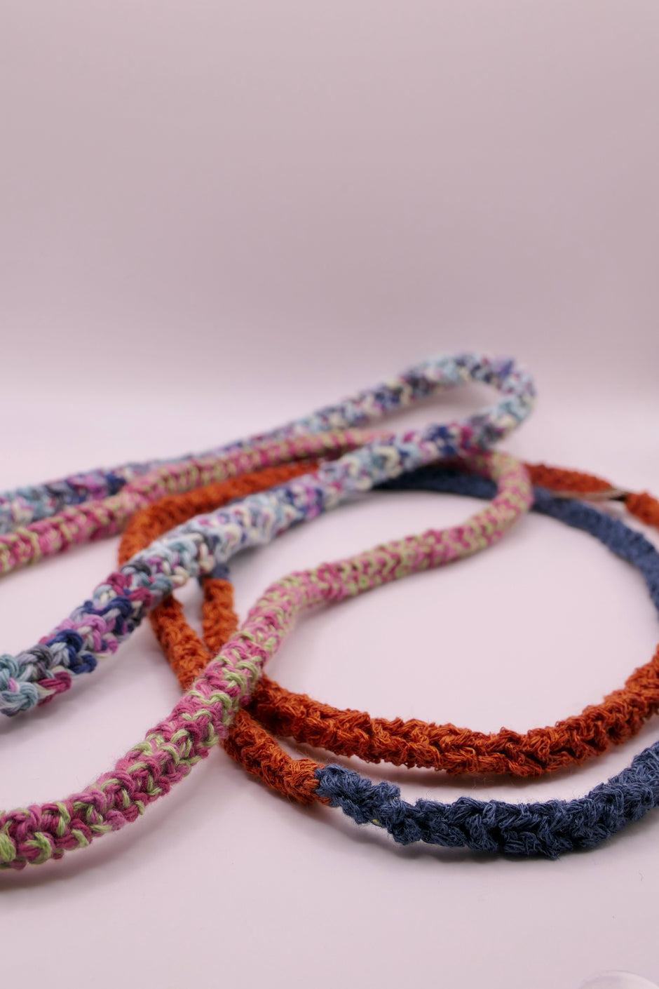 Round crocheted necklace