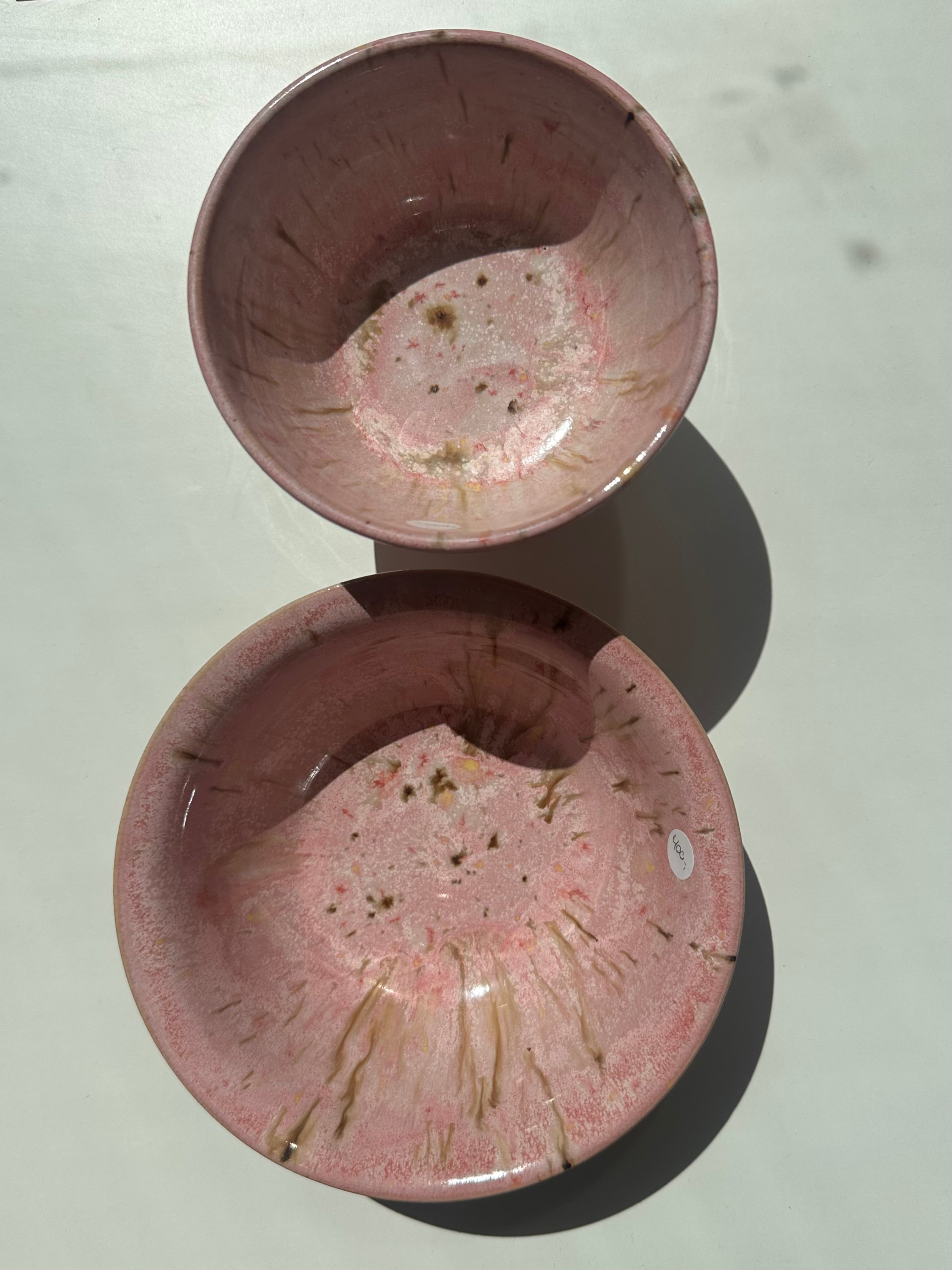Pink standing bowl