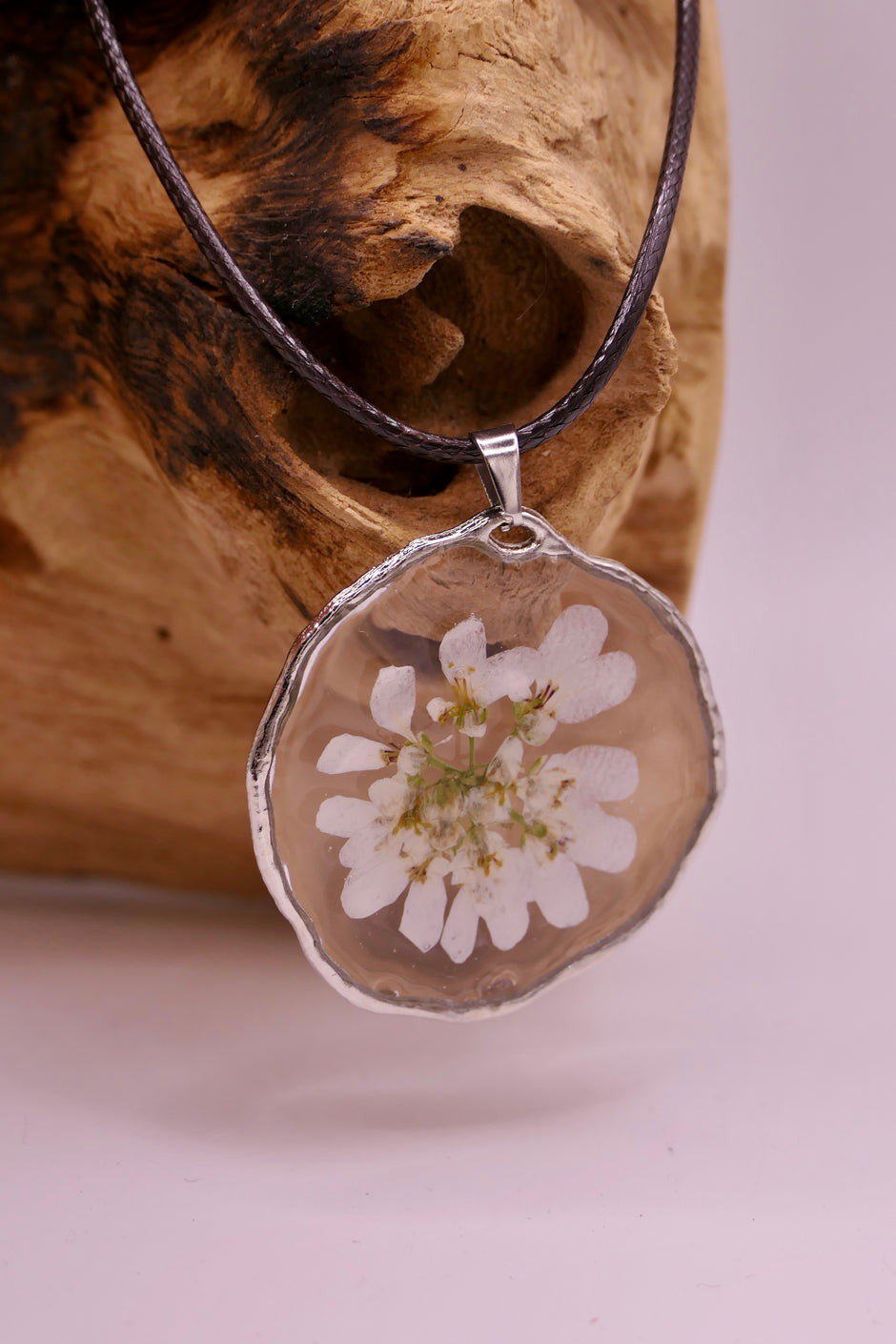 White flower | Pendant