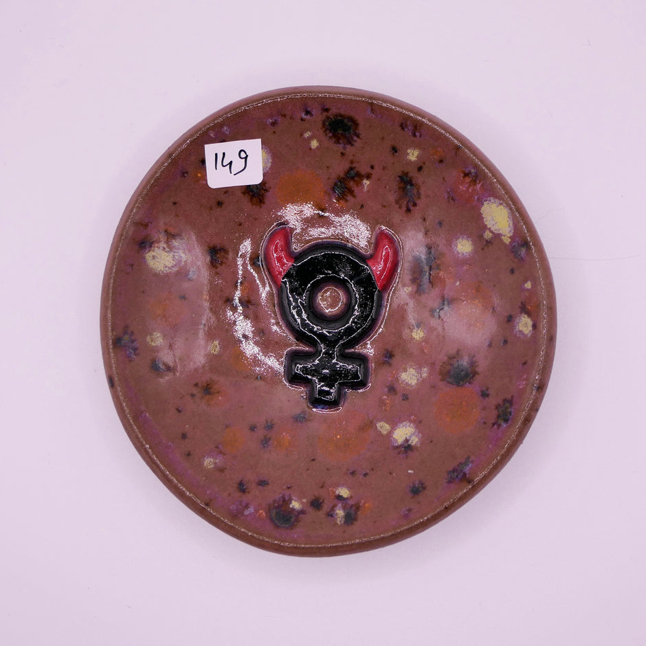 Devil woman | Plate