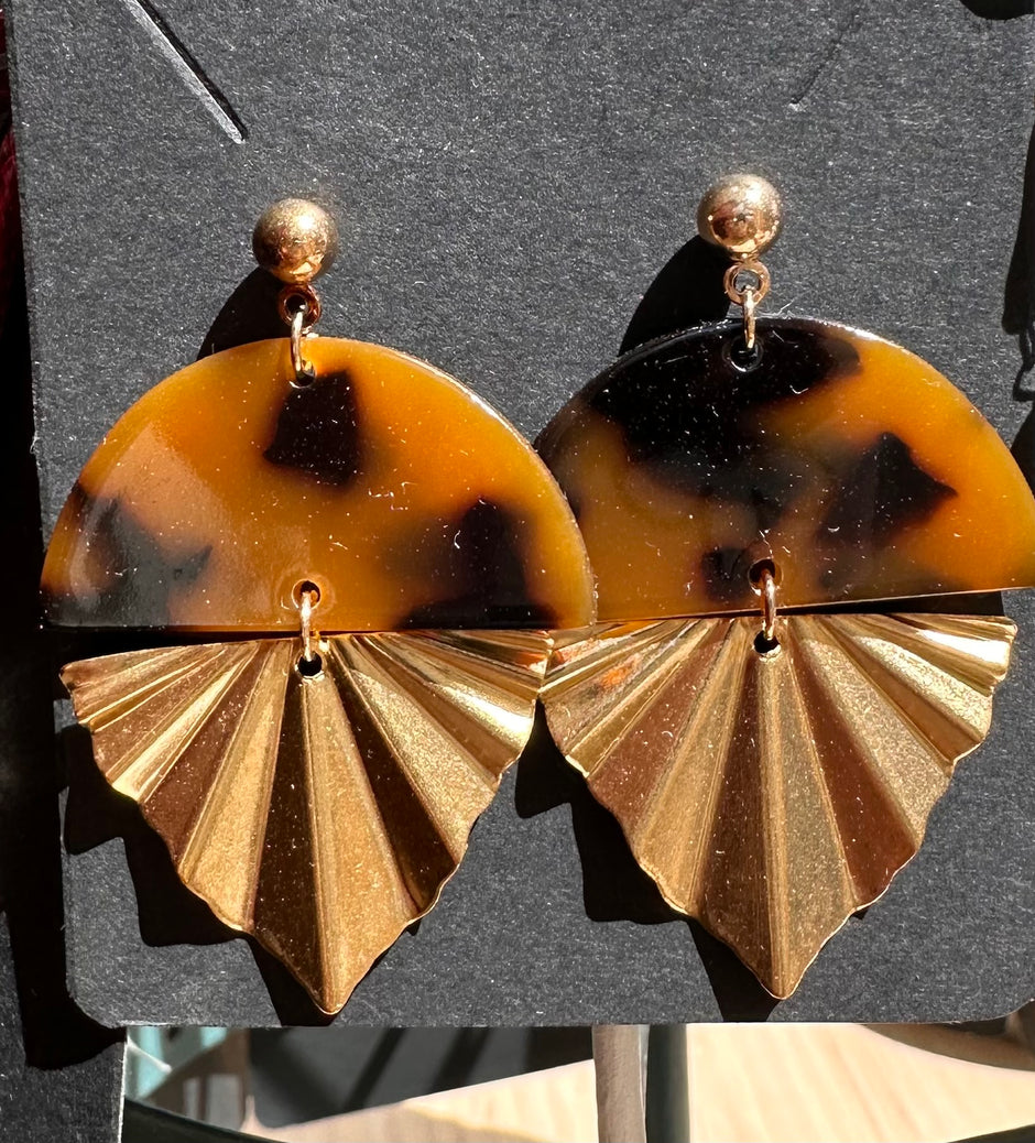 Leaf-shaped Earrings