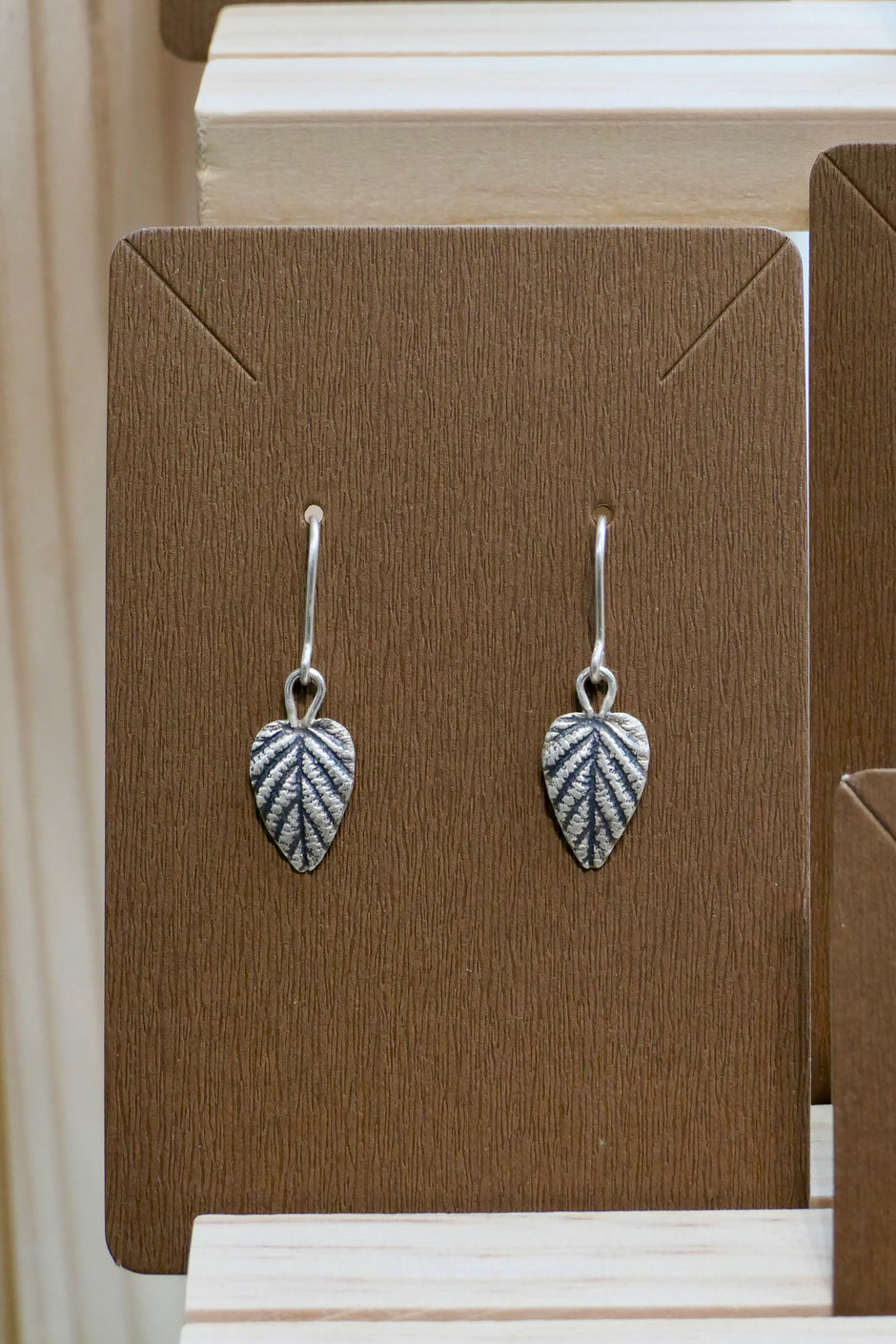 Hazel leaf | Silver earrings