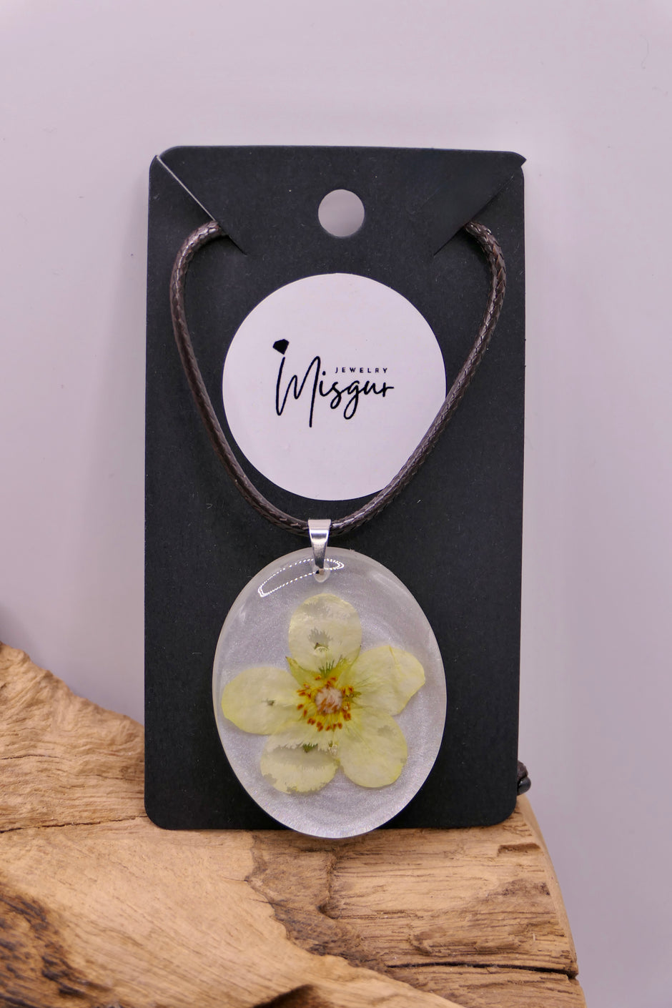 Buttercup flower | Pendant