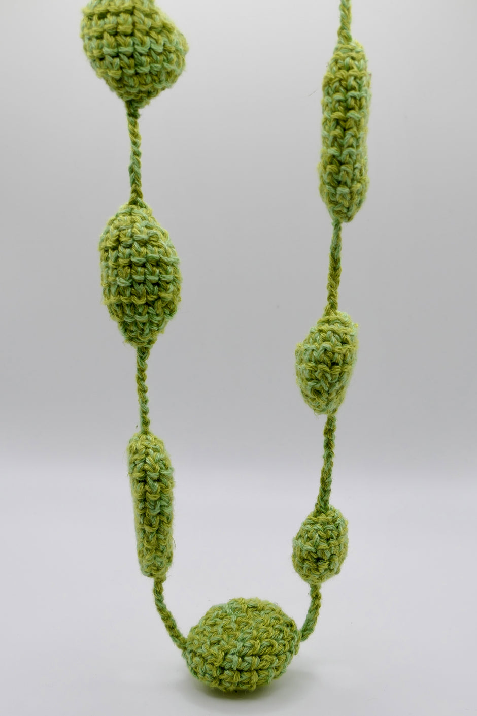 Bicolor crocheted necklace II