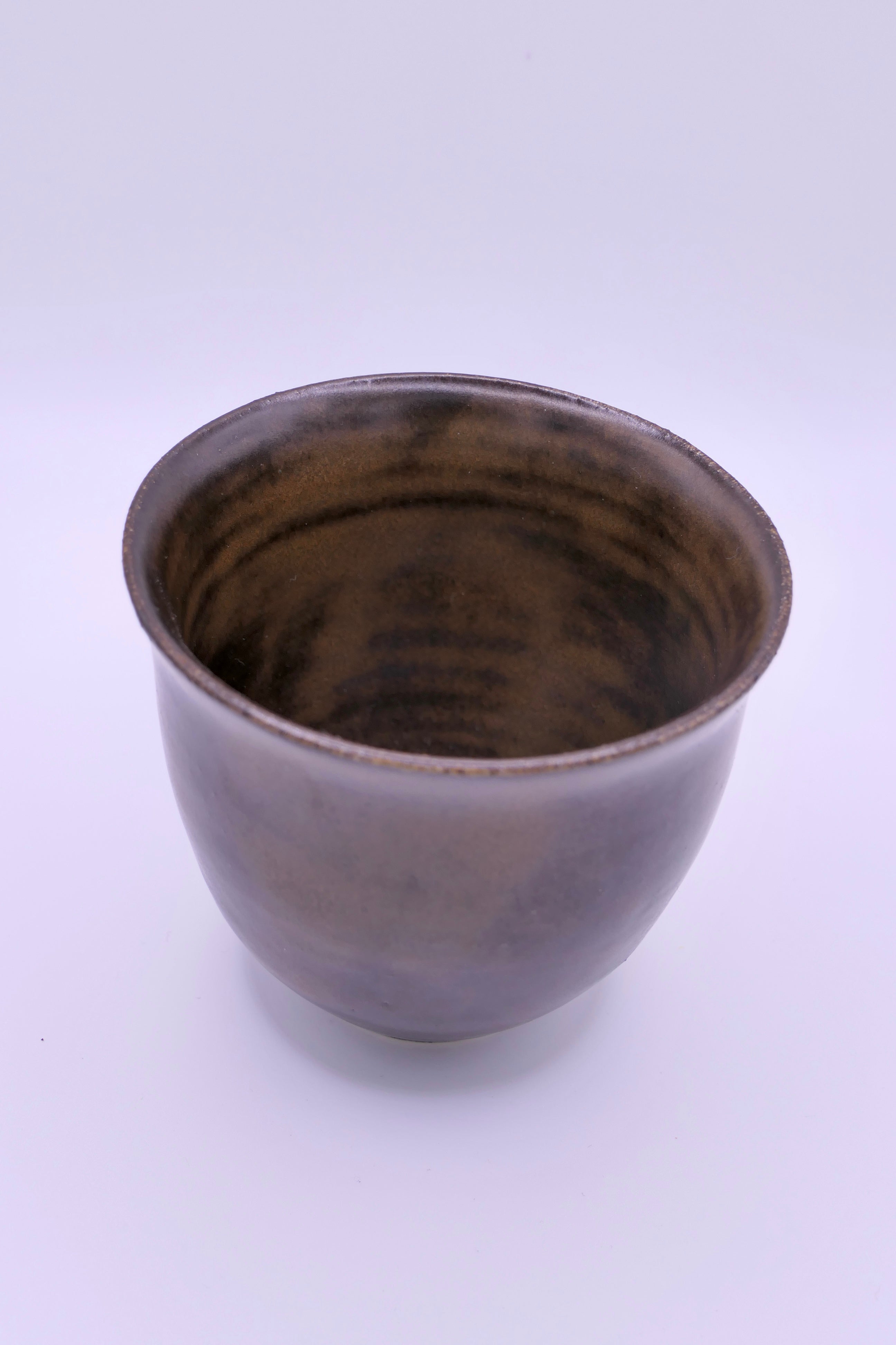 Dark cup