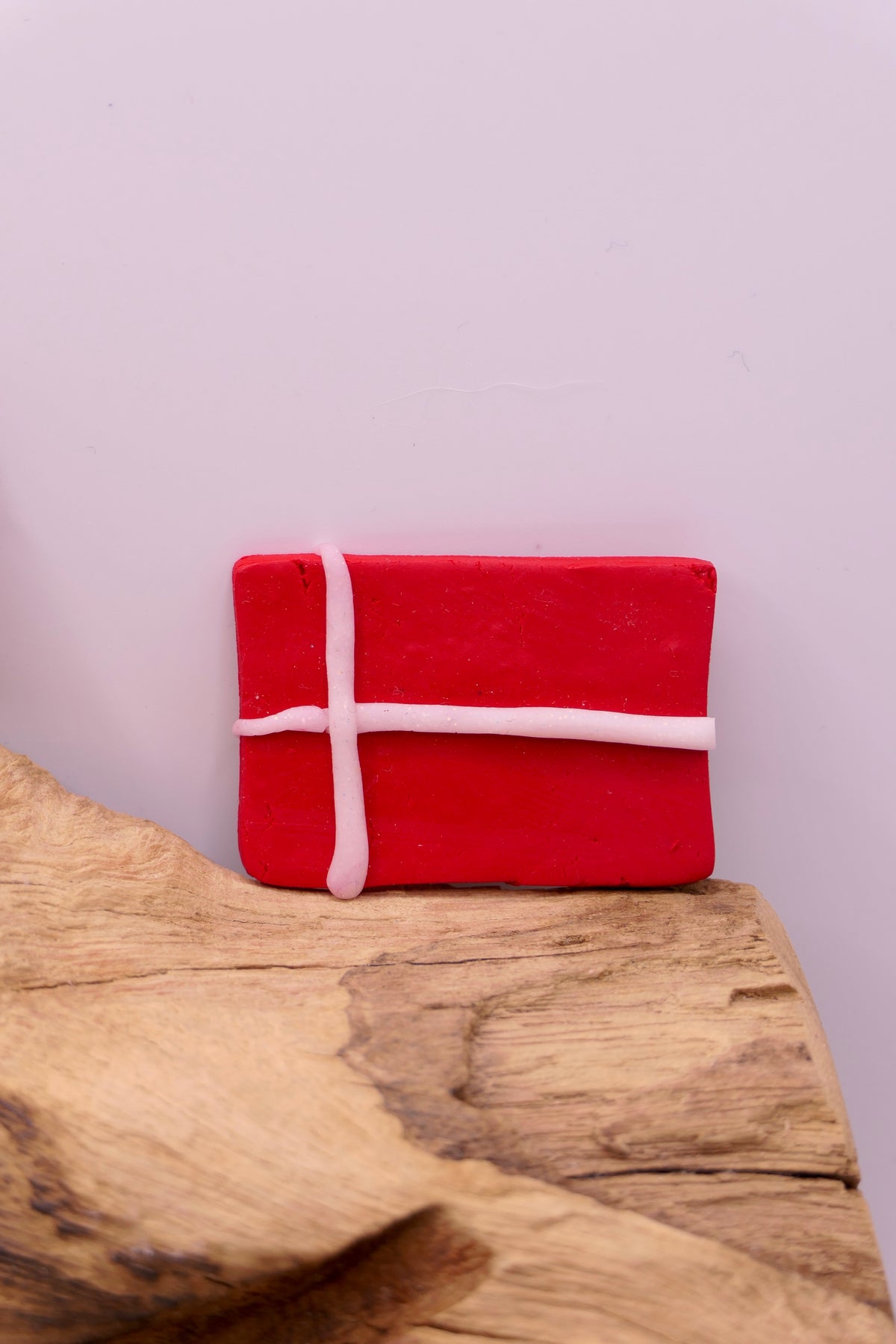 Flag magnets