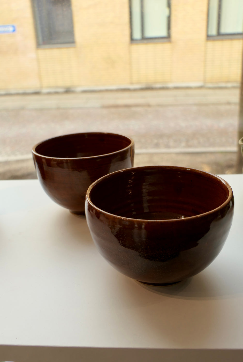 Brun skål