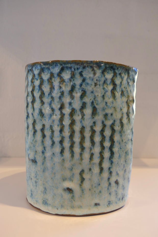 Blue vase l