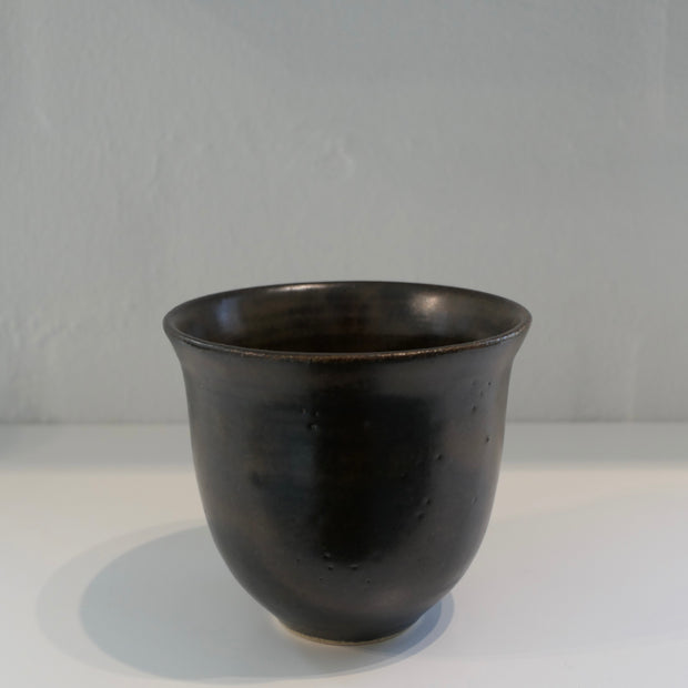 Dark cup