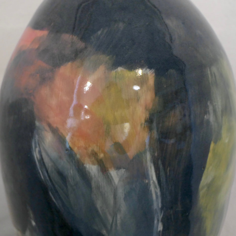 Mørk vase