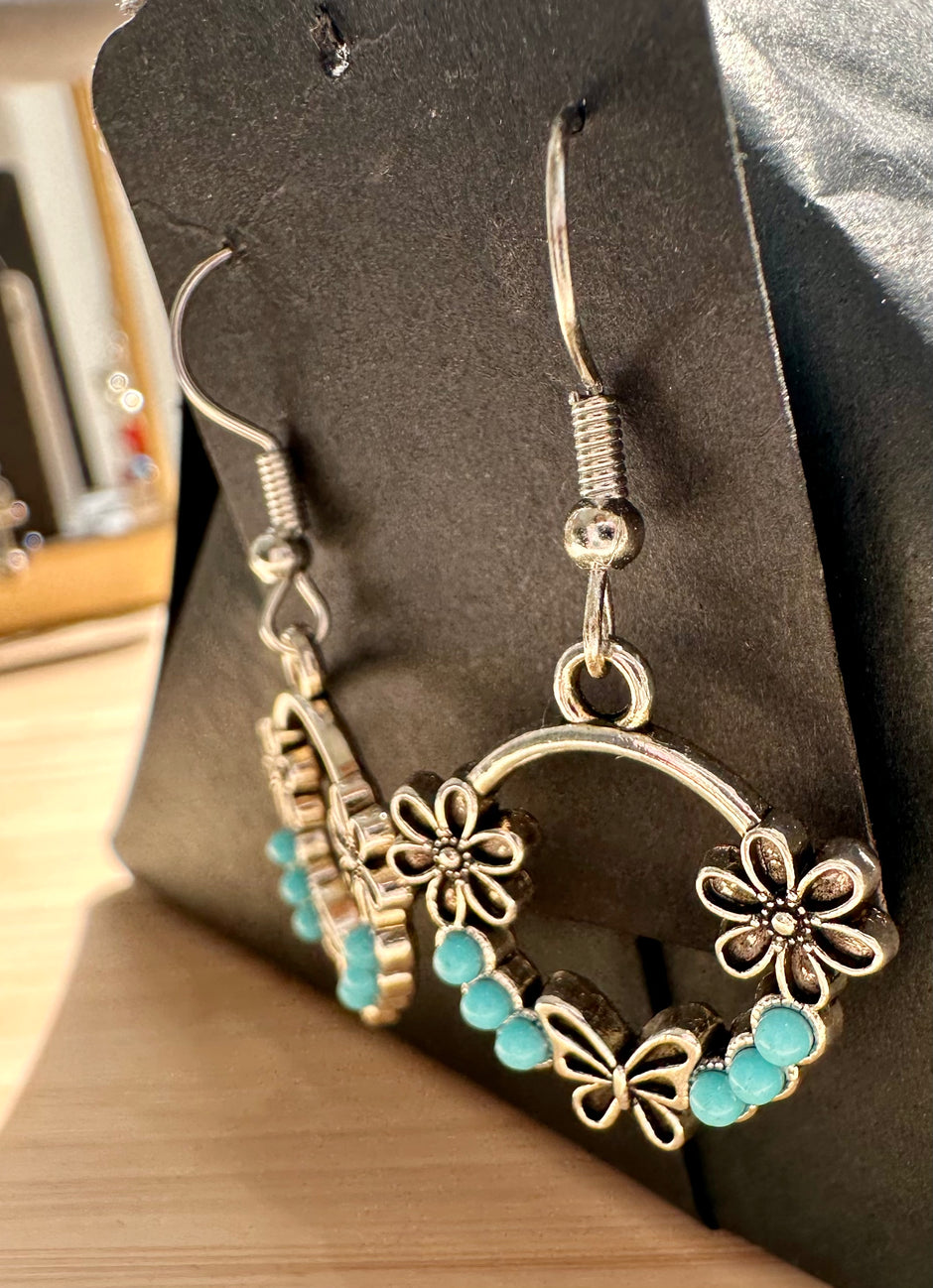 Flower-motif Earrings