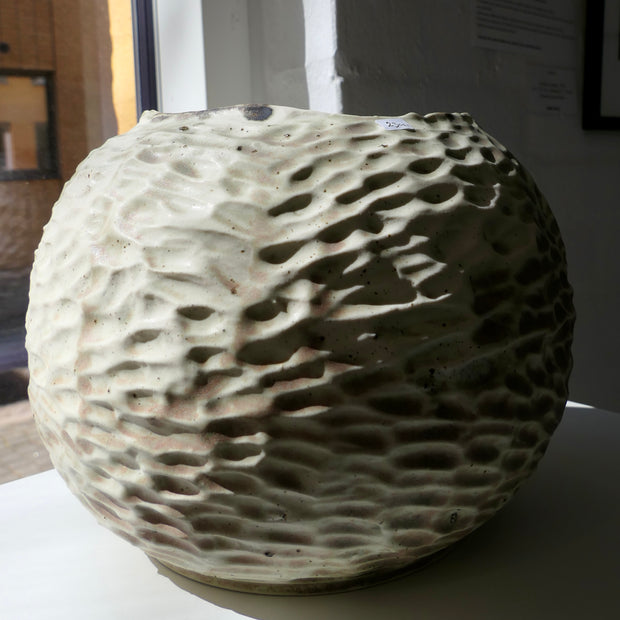 Egg vase