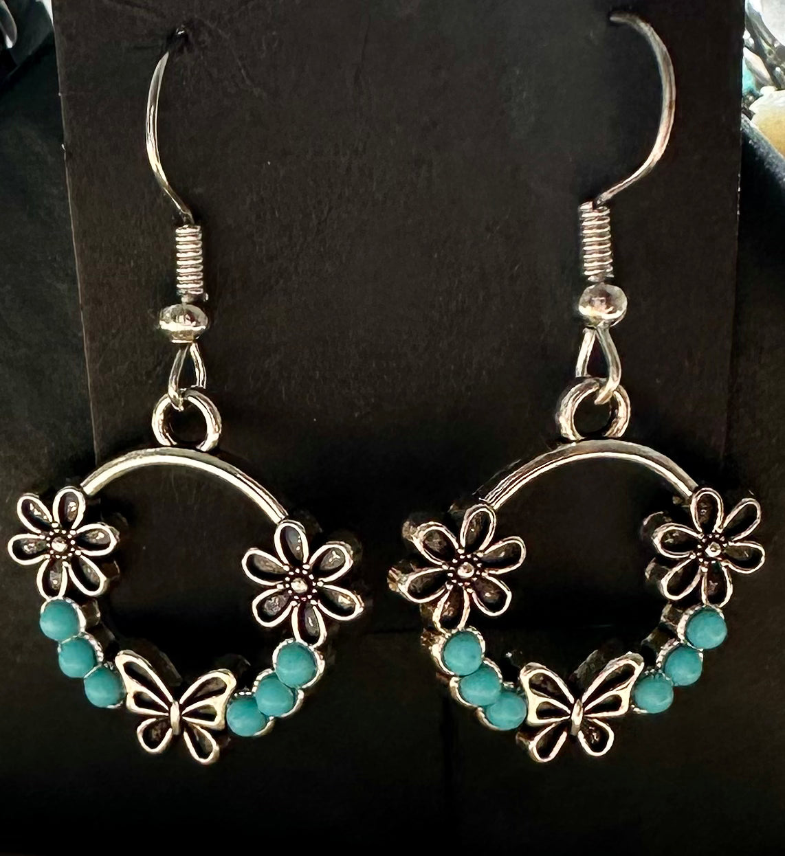 Flower-motif Earrings