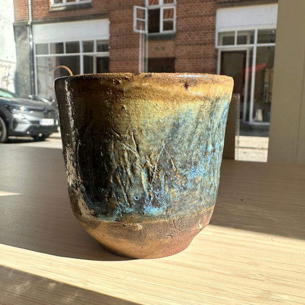Earthy cup