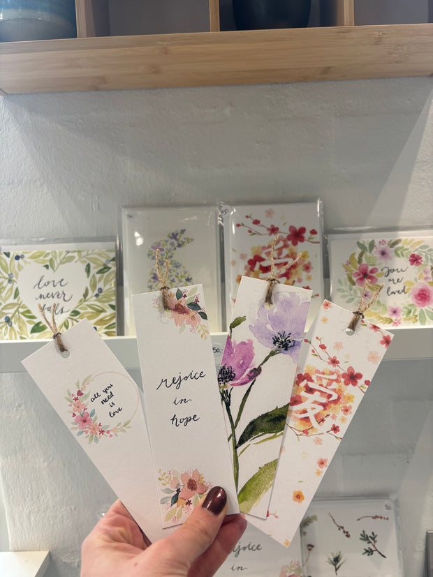 Love me some cherry blossoms | Bookmark