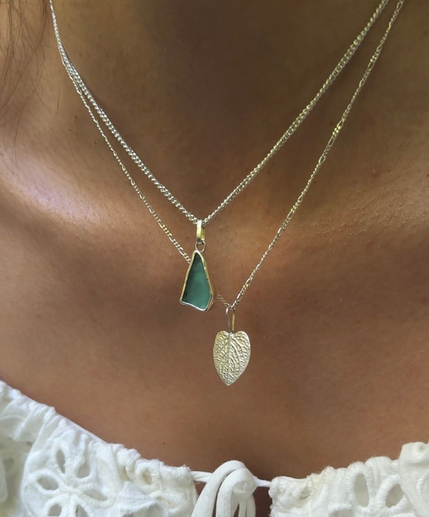Viola odotara | Silver pendant