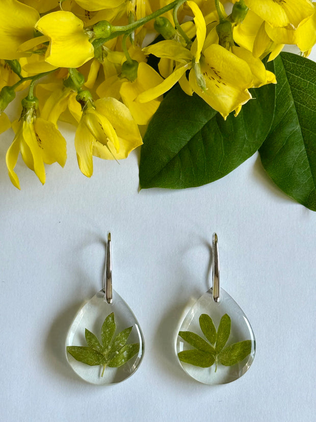 Green leaves earrings