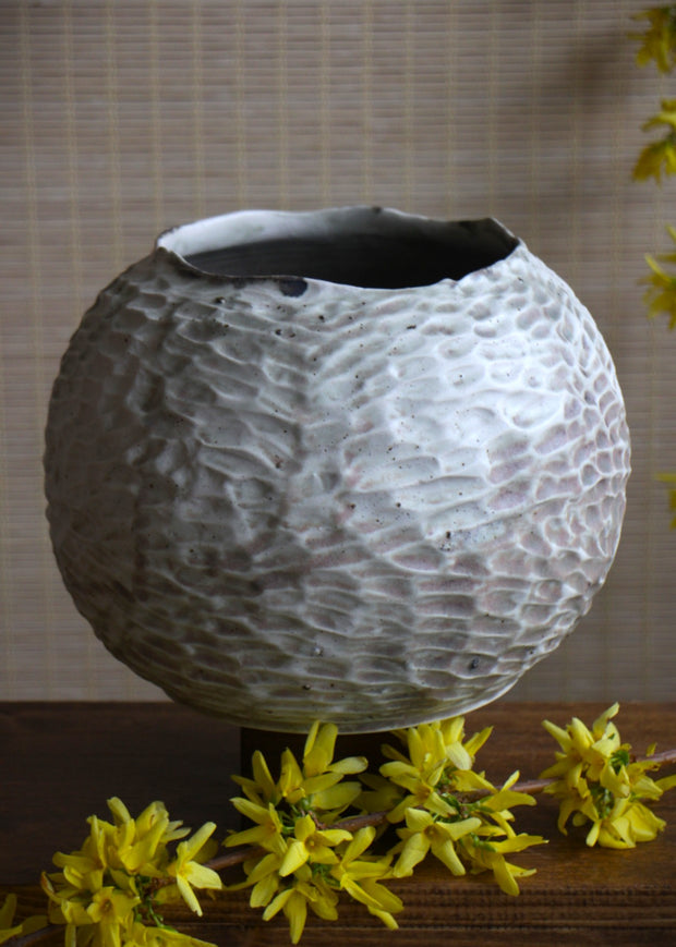 Egg vase